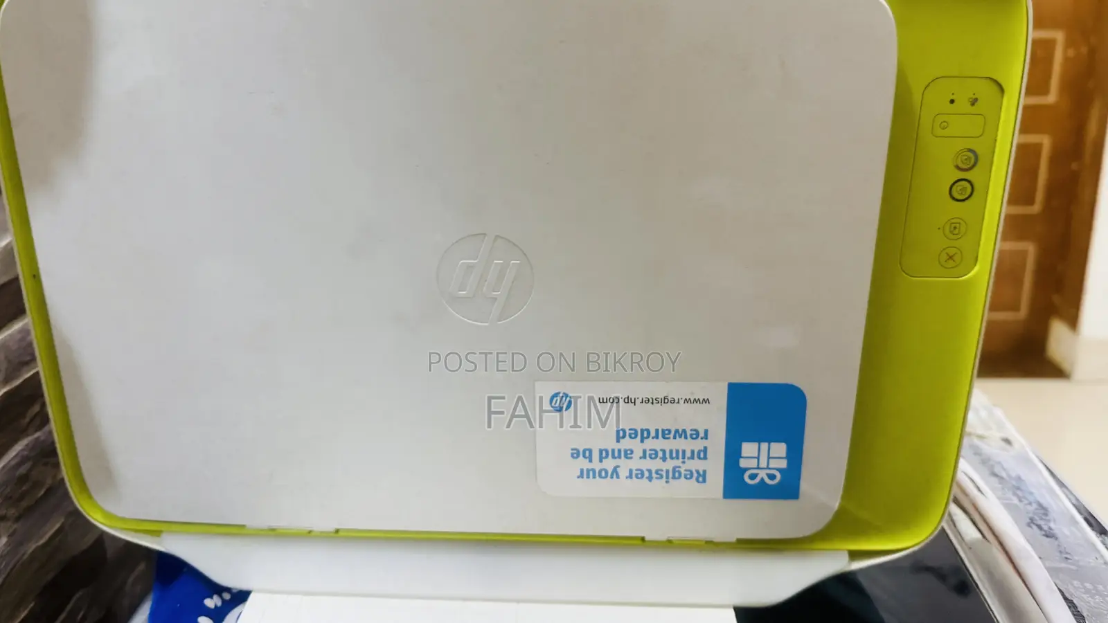 Selling a nearly new Canon brand printer-cum-scanner.