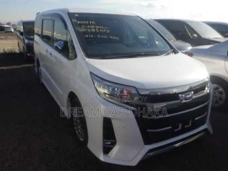 Toyota Noah SI WXB 3 PEARL COLOR 2021