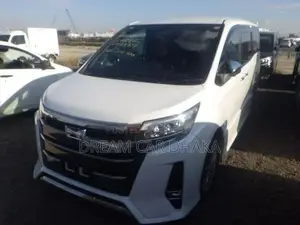 Toyota Noah SI WXB 3 PEARL COLOR 2021