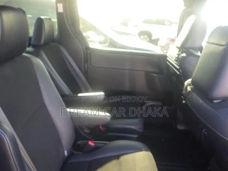 Toyota Noah SI WXB 3 PEARL COLOR 2021