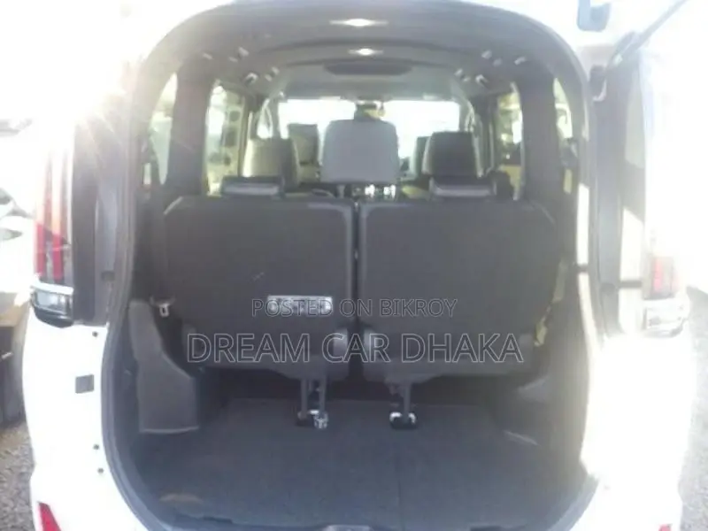 Toyota Noah SI WXB 3 PEARL COLOR 2021