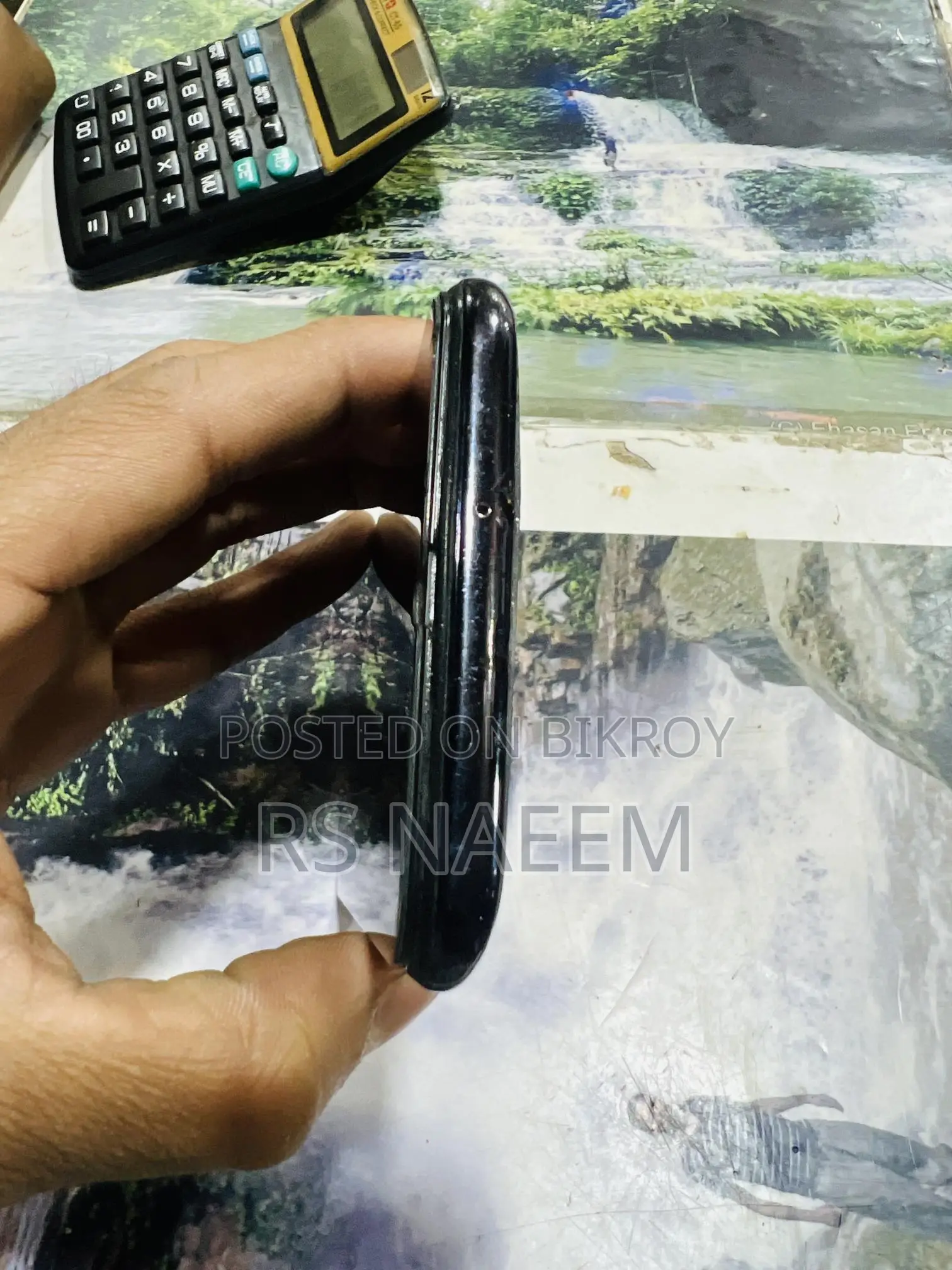Samsung Galaxy A30 (Used)