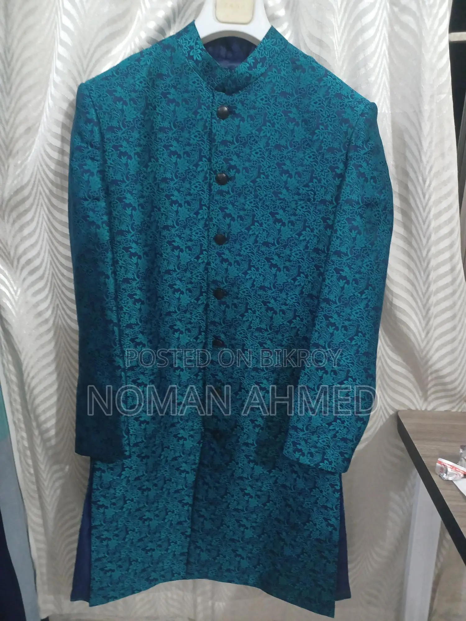 Lubnan Sherwani