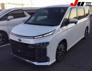 Toyota Voxy SZ 2022
