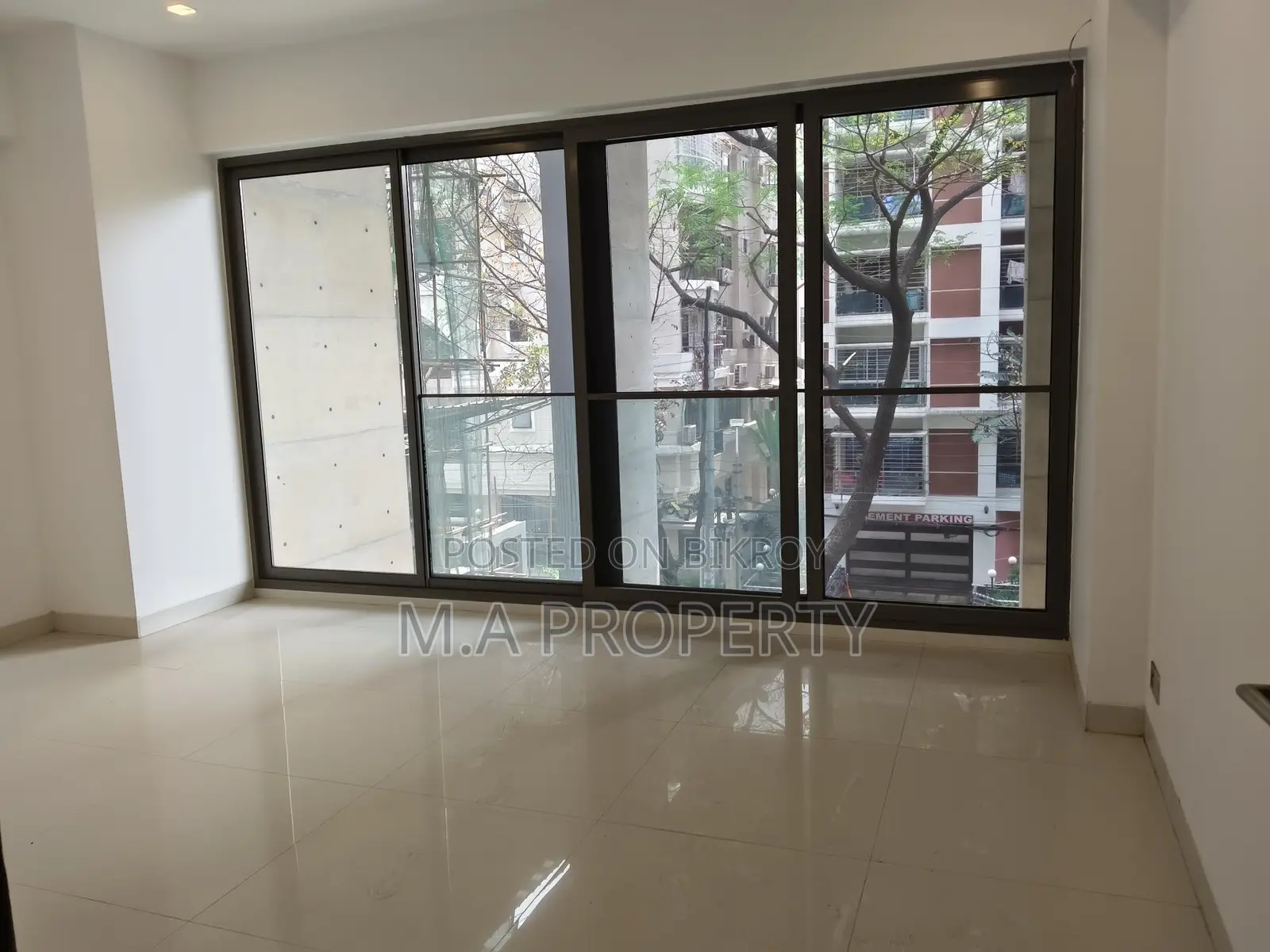 Rent Apartment 3-bed 3200sqft 2-carpark Gulshan-1
