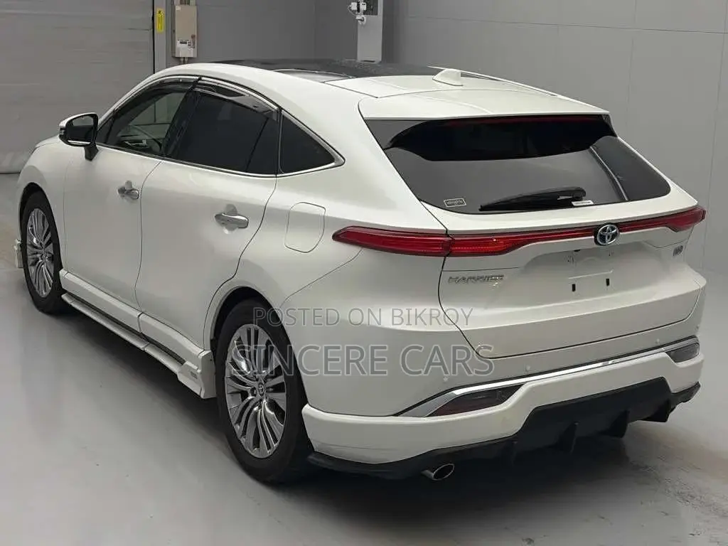 Toyota Harrier Hybrid Special 2021