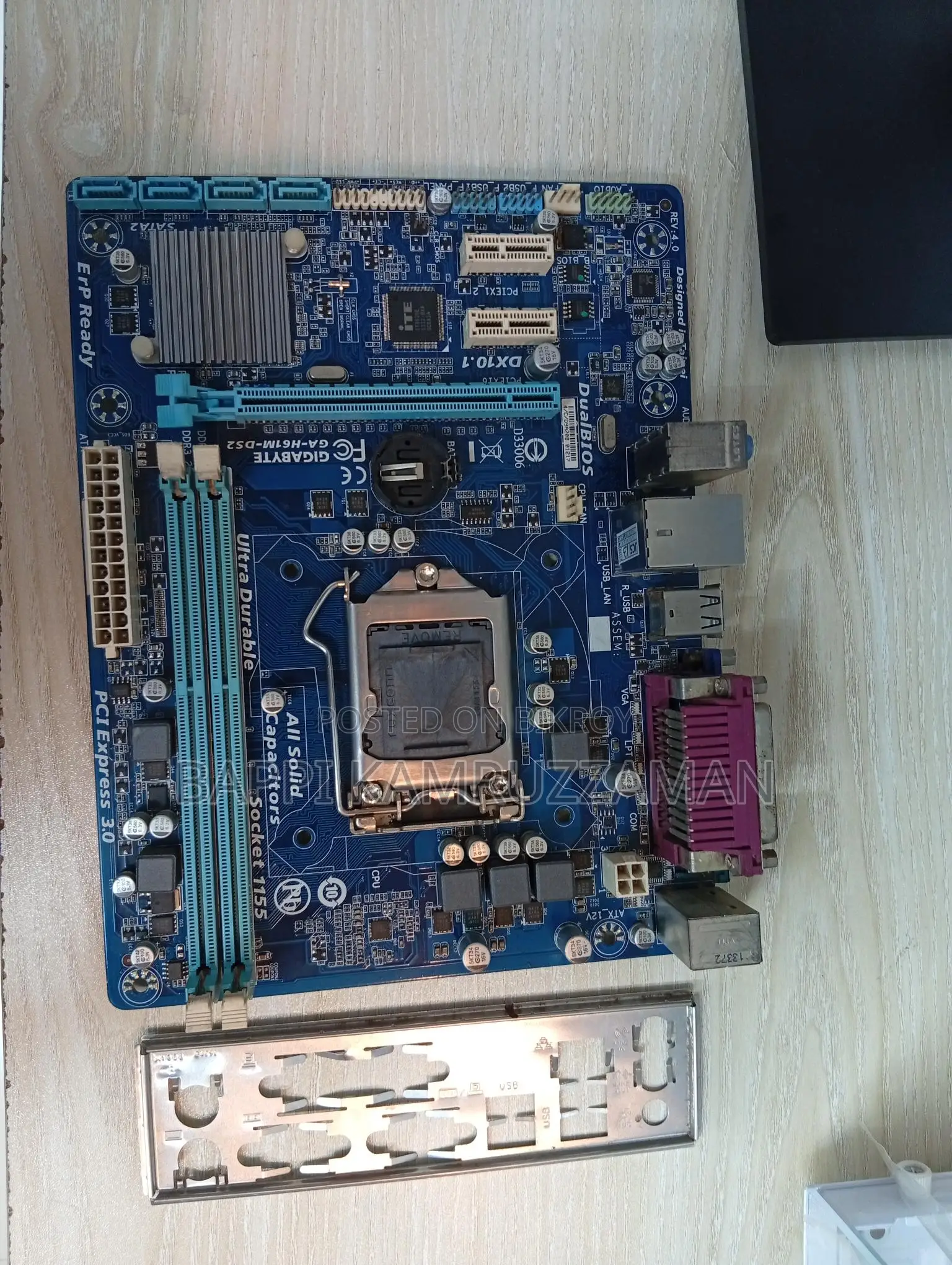 GIGABYTE GA-H61M-DS2 100%