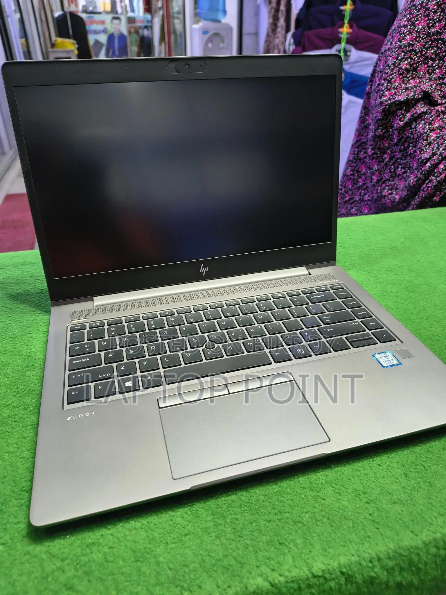 HP Zbook 14u G6=i5 8gen: 256ssd/8gb ram