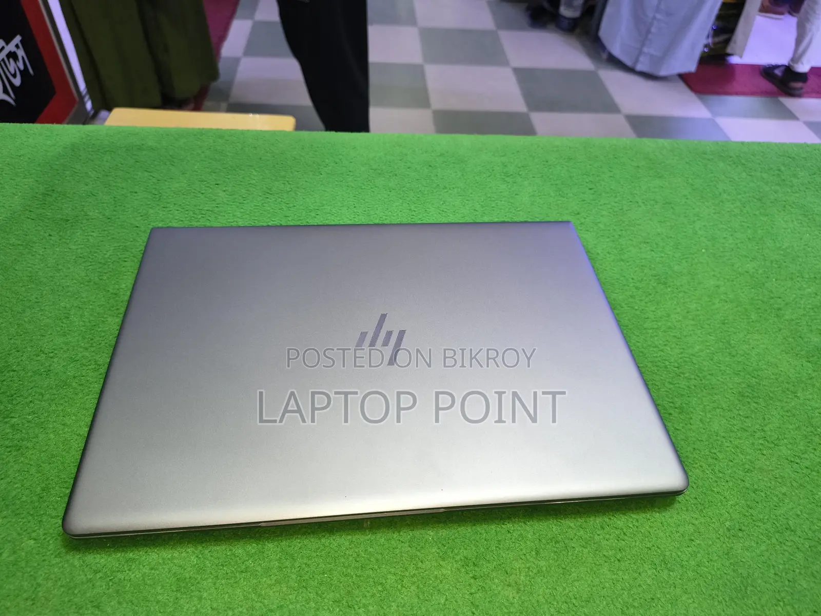 HP Zbook 14u G6=i5 8gen: 256ssd/8gb ram