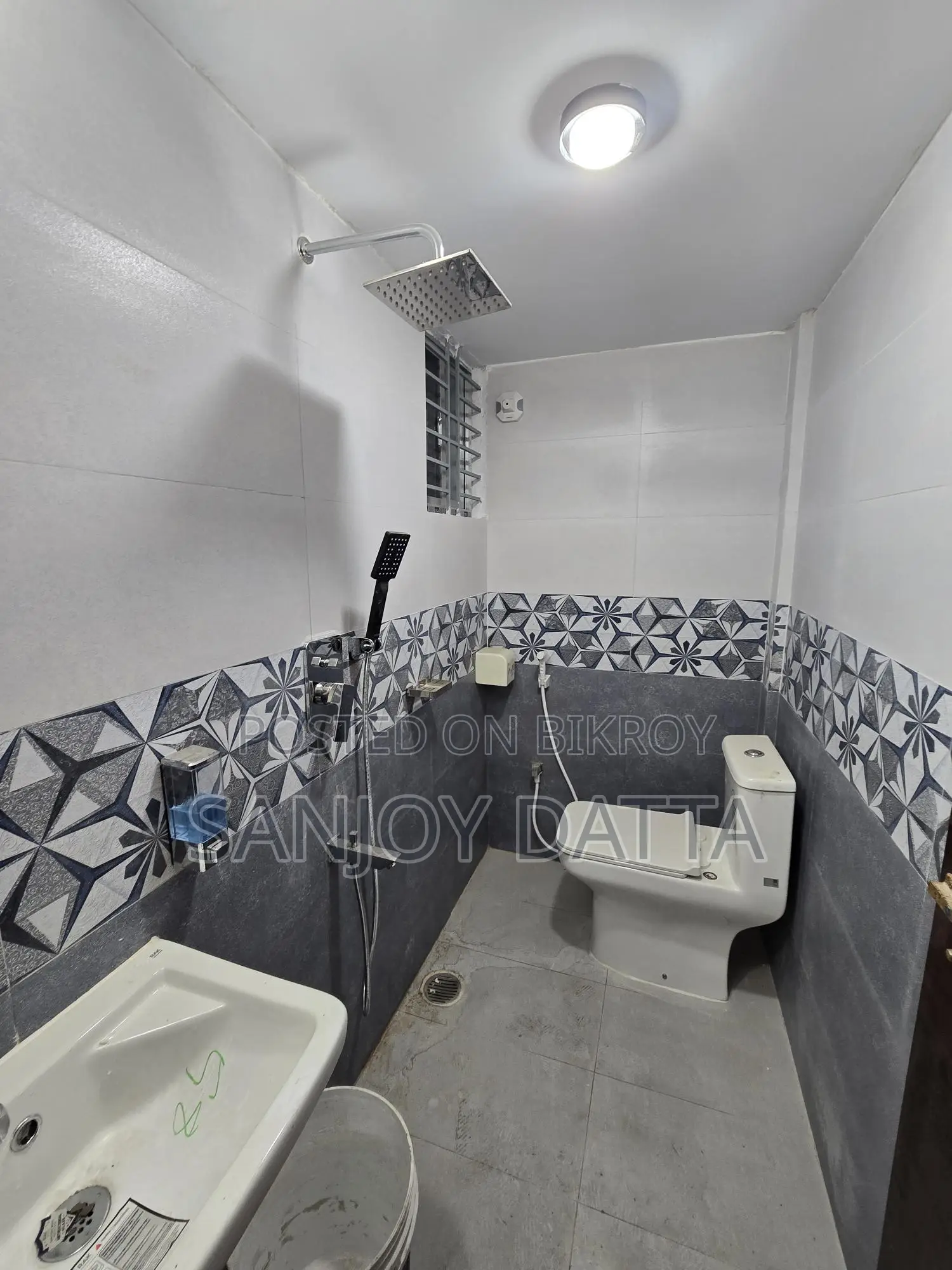 Brand New Flat to Let