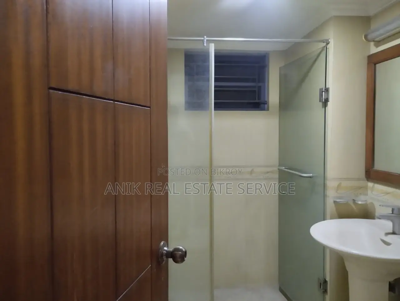 Good Quality 3 Bedroom Un Farnised Flat Rent At Banani North