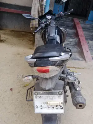 TVS APACHE RTR 150 . 2014