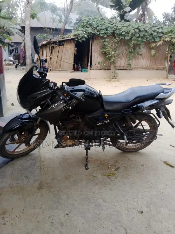 TVS APACHE RTR 150 . 2014