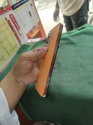 ভিভো ওয়াই২০০ই (ব্যবহৃত)
