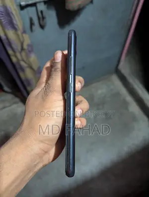 Realme C21Y 4/64 (Used)