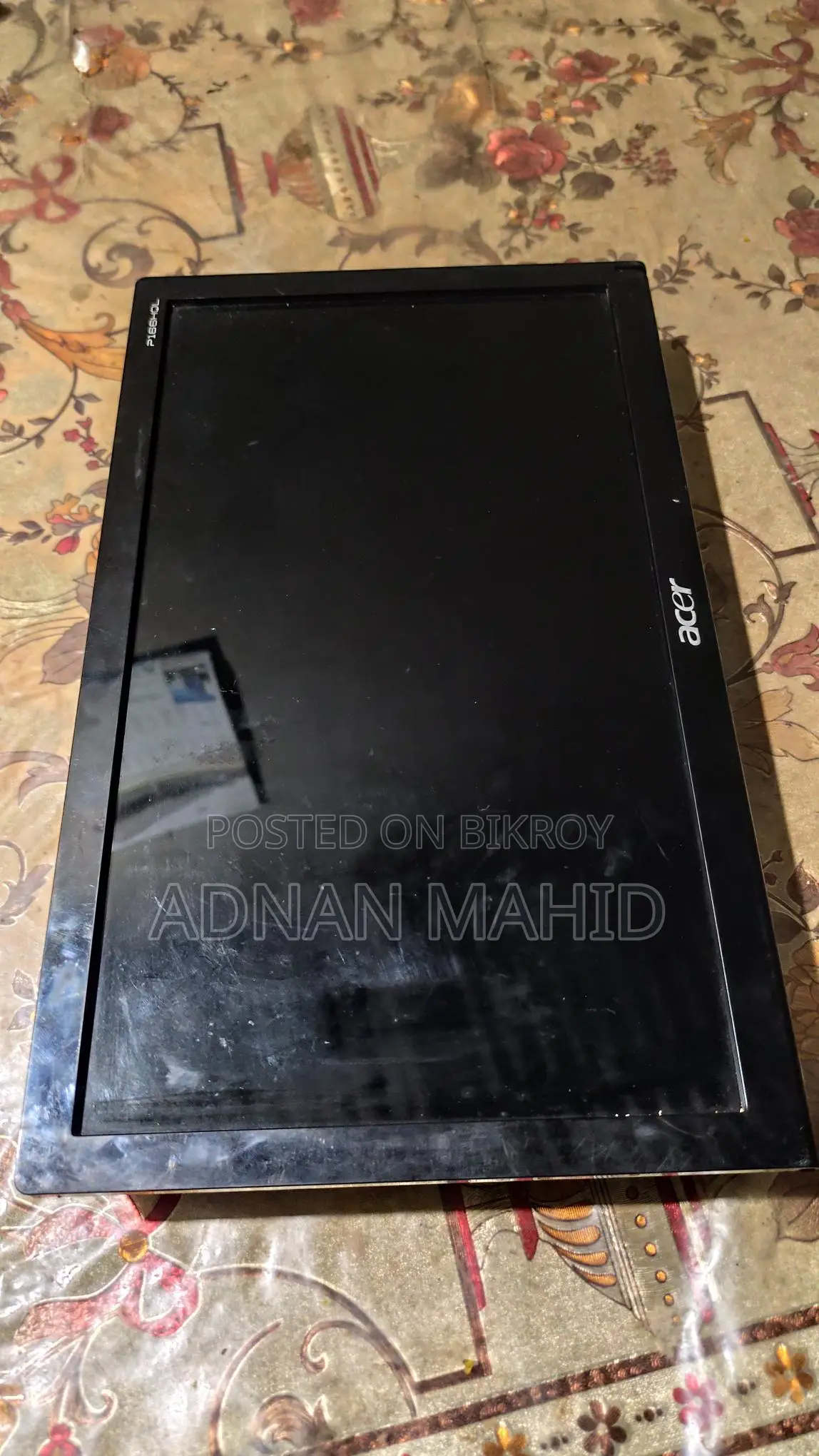 14-Inch Monitor for Sale. Read the description carefully.