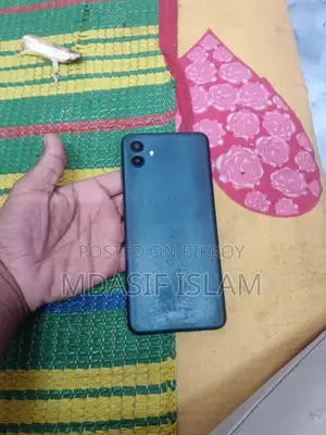 Samsung Galaxy J2 . (Used)