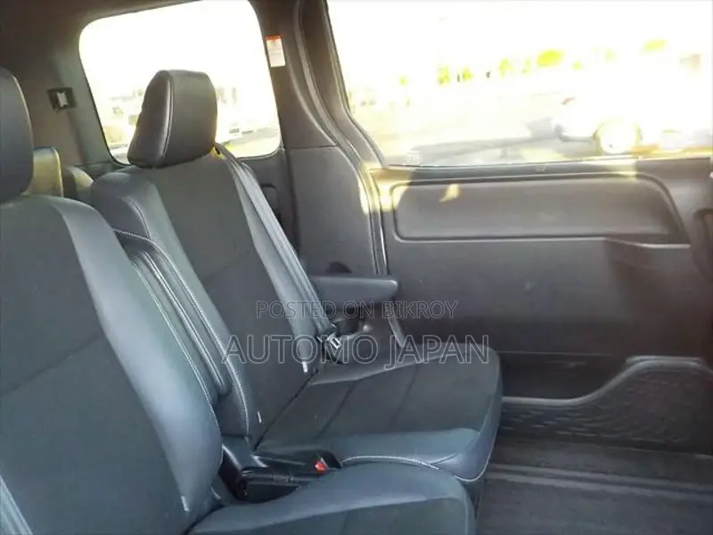 Toyota Noah Si WXB 3 2020
