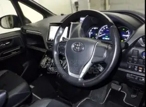Toyota Esquire GI PREMIUM HYBRID 2021