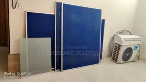 নোটিশ পিন বোর্ড ব্লু ডিসপ্লে