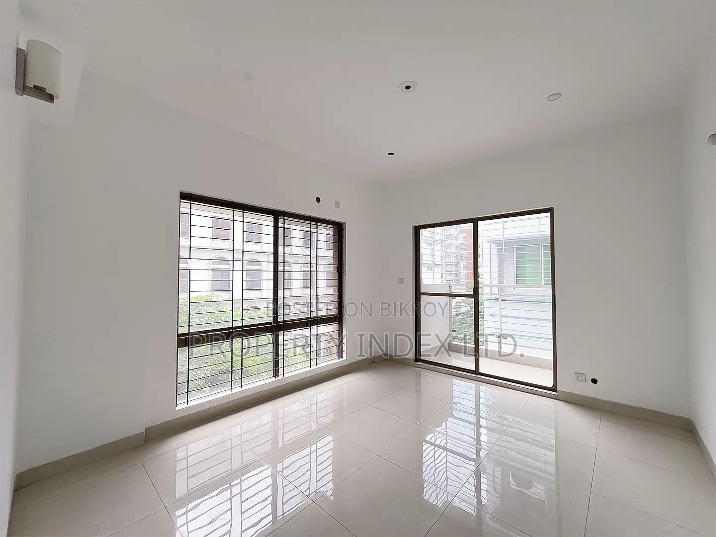 2200 Sqft Apartment For Sale In Bashundhara R/a – D Block