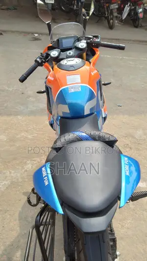 CFMoto 250SR 2025