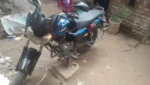 Bajaj Discover 100 2015