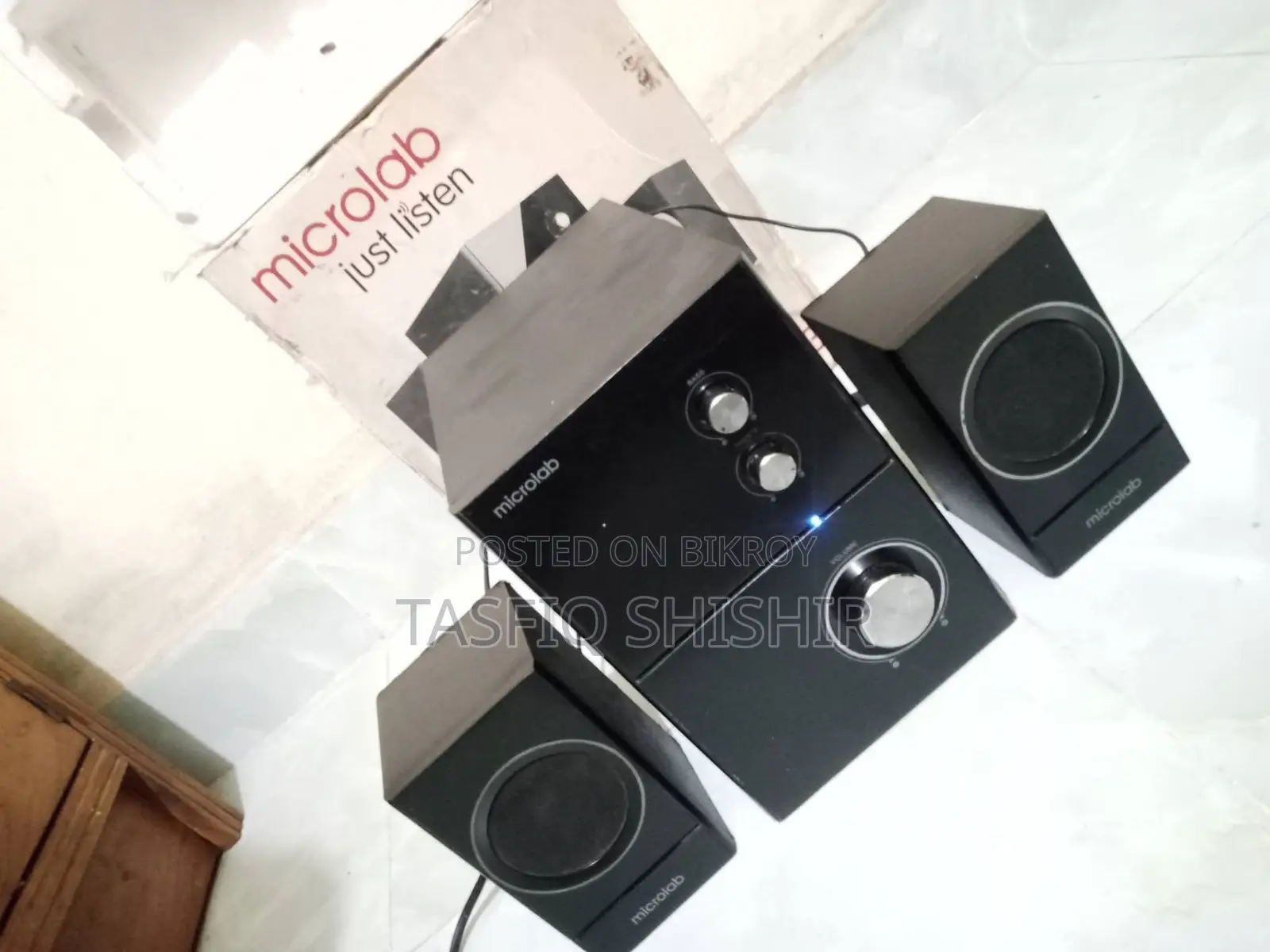 Microlab 223 Speaker