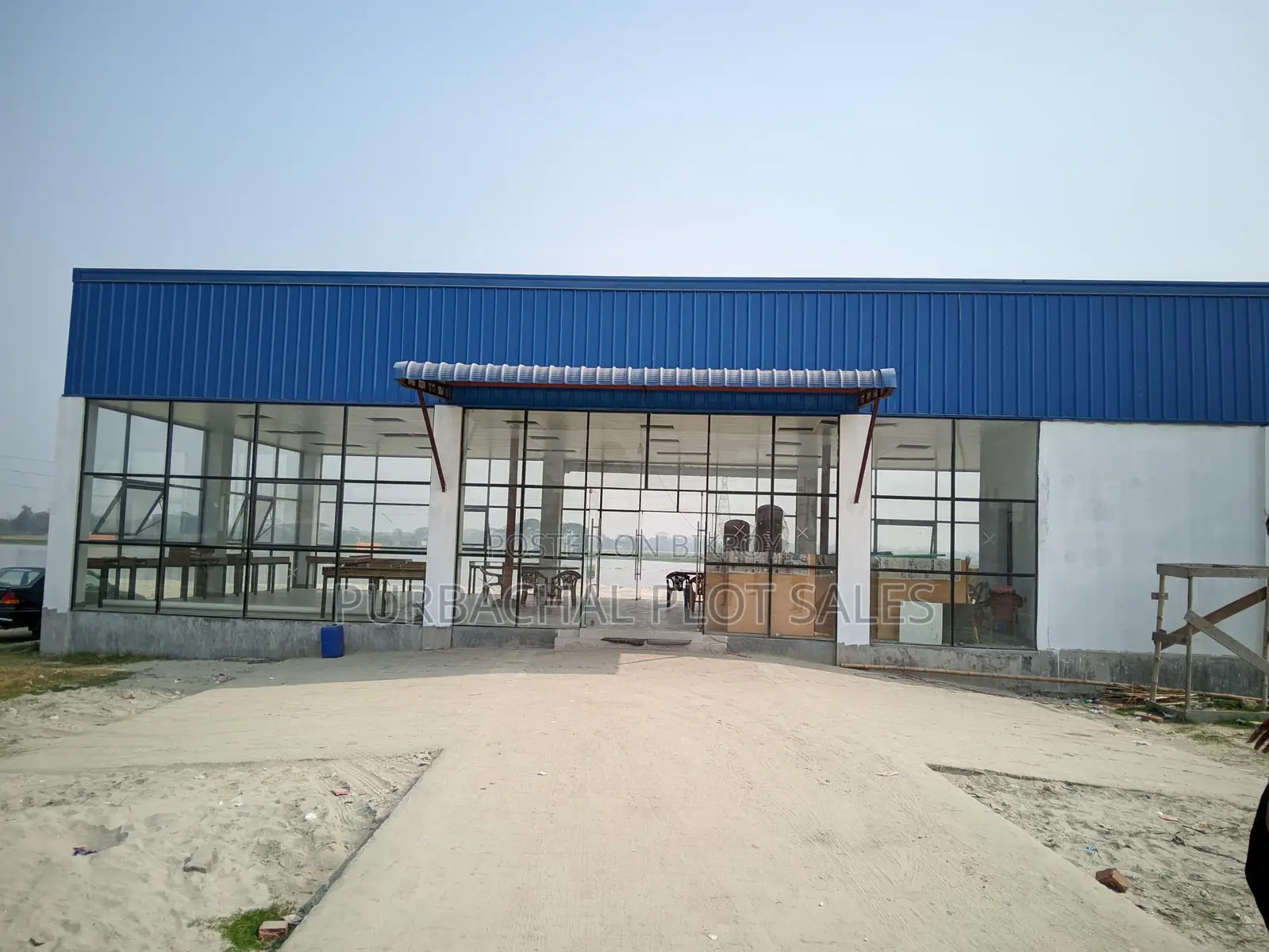 জাইকার পাশেই প্লট কিনুন।