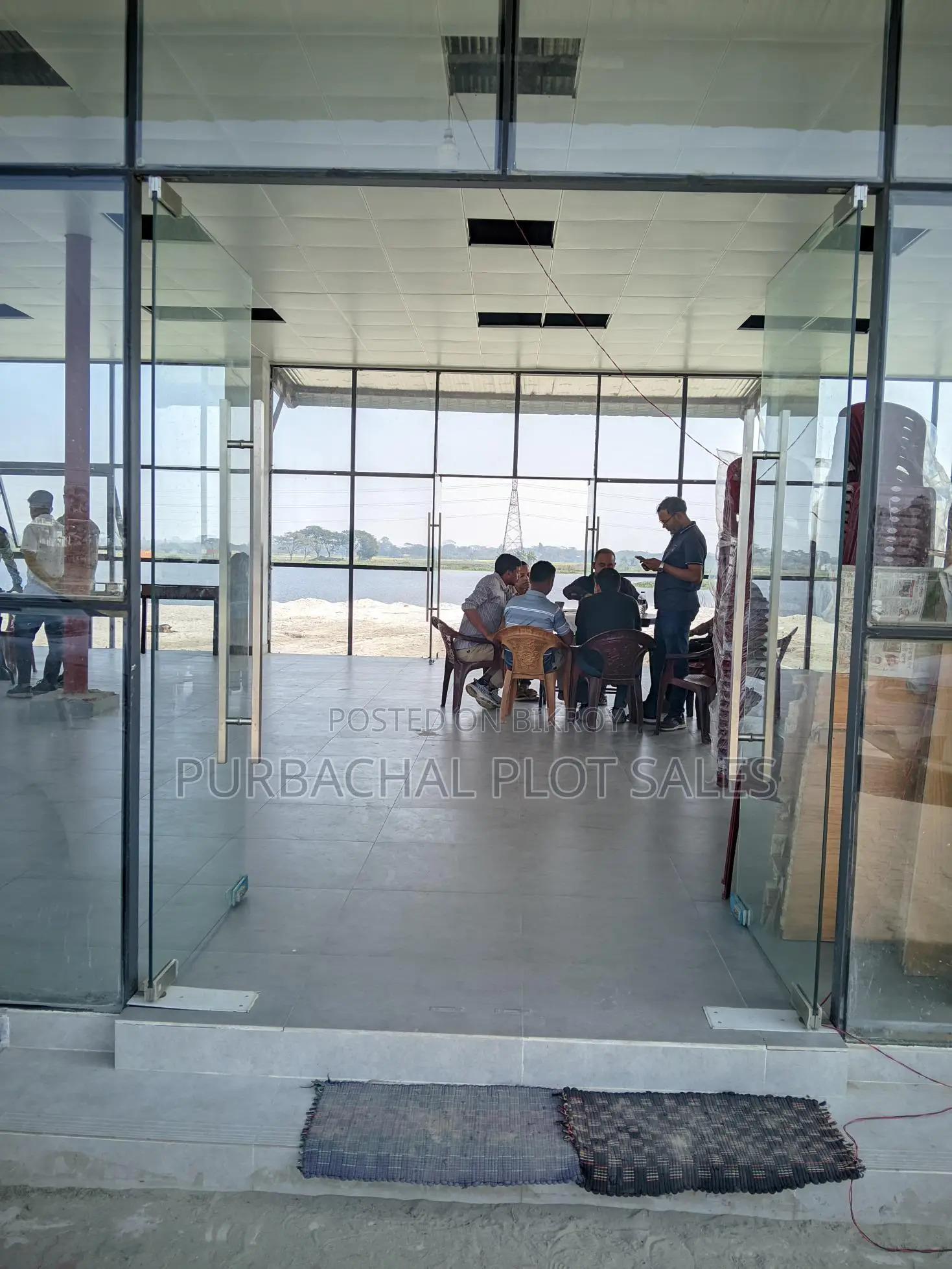 জাইকার পাশেই প্লট কিনুন।
