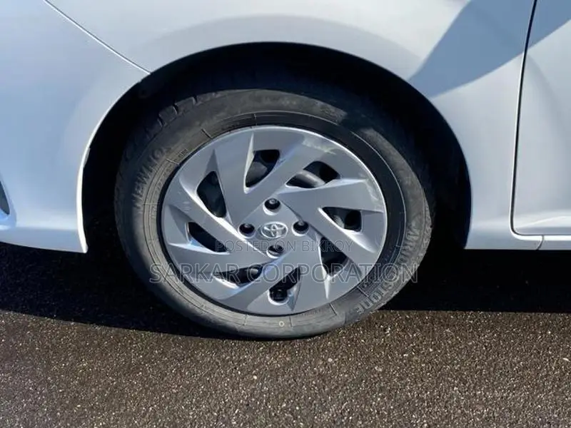 Toyota Fielder EX Hybrid 2021