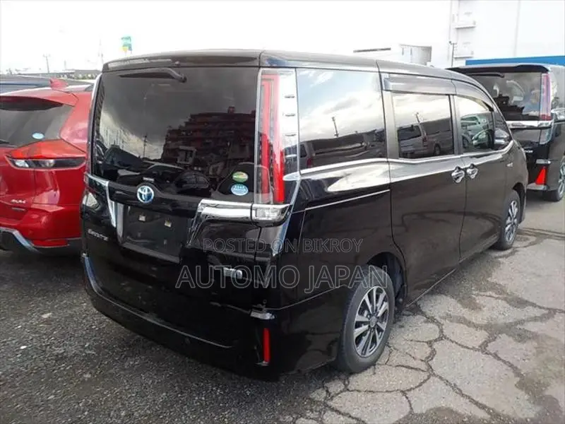 Toyota Esquire GI 2020
