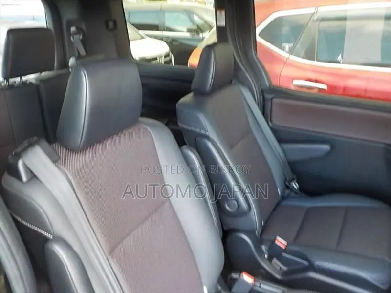 Toyota Esquire GI 2020