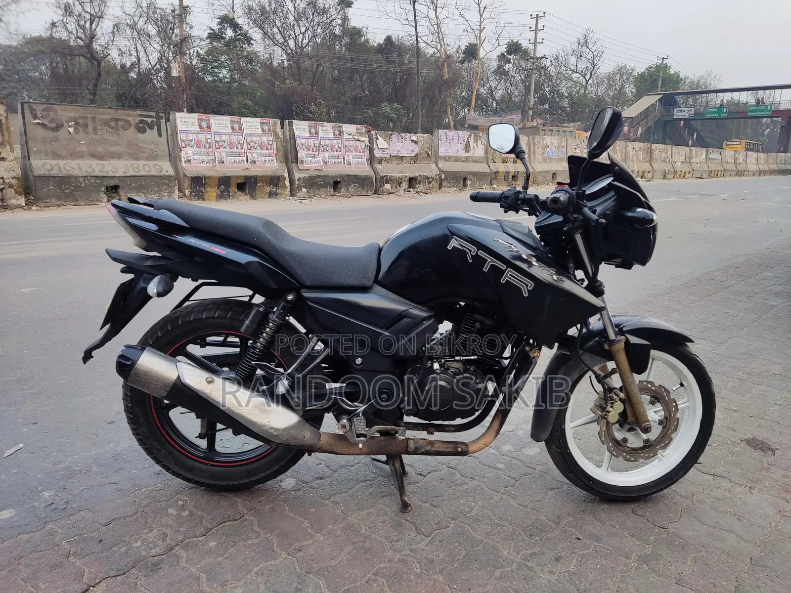 TVS Apache RTR 160 . 2017