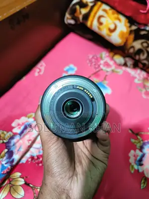 Canon 18-135-mm