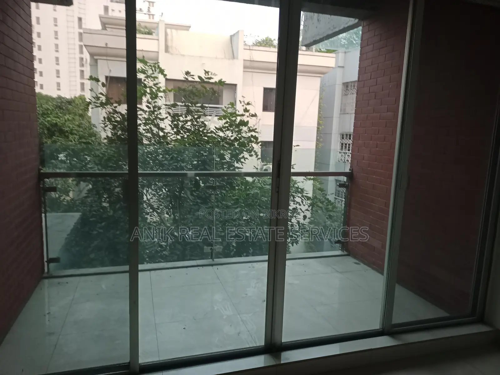 Good Quality 3 Bedroom Unfurnished Flat Rent At Gulshan 2