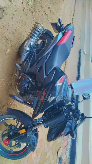 Honda X Blade . 2020