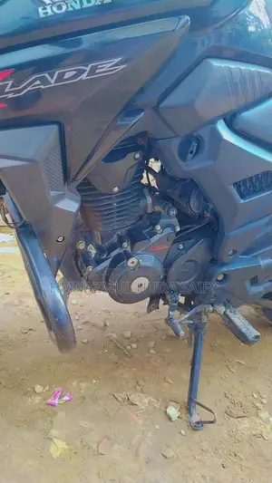 Honda X Blade . 2020