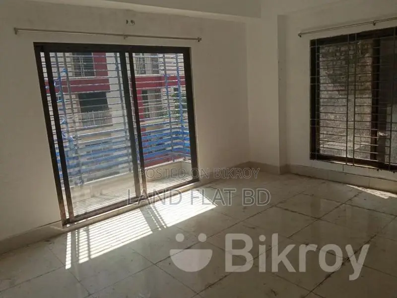 South-Facing 2150 Sq Ft Flat for Sale on 3rd and 5th Floor