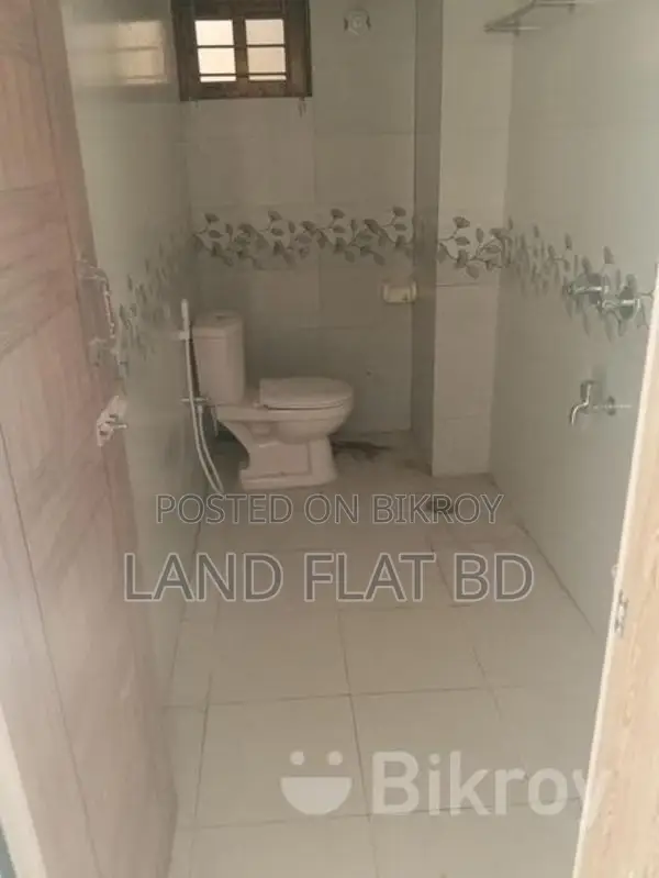 South-Facing 2150 Sq Ft Flat for Sale on 3rd and 5th Floor