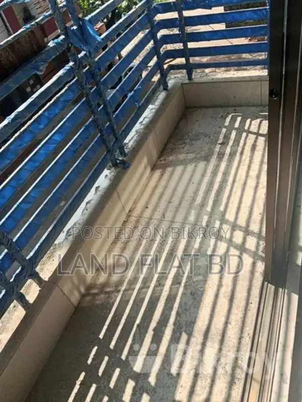 South-Facing 2150 Sq Ft Flat for Sale on 3rd and 5th Floor