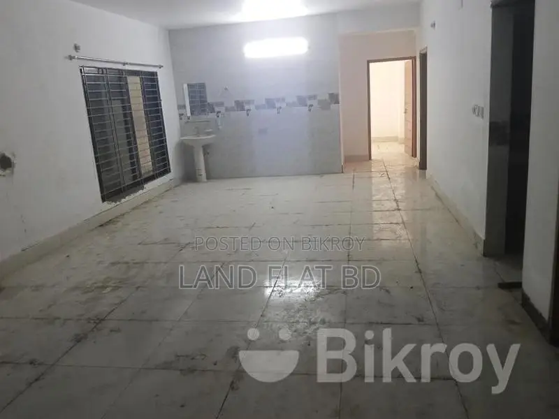South-Facing 2150 Sq Ft Flat for Sale on 3rd and 5th Floor