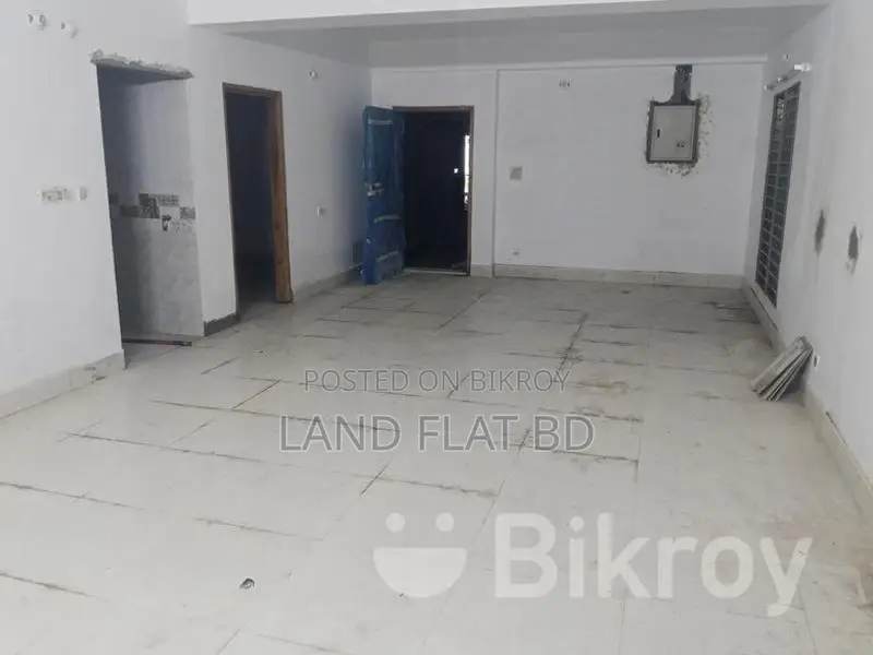 South-Facing 2150 Sq Ft Flat for Sale on 3rd and 5th Floor