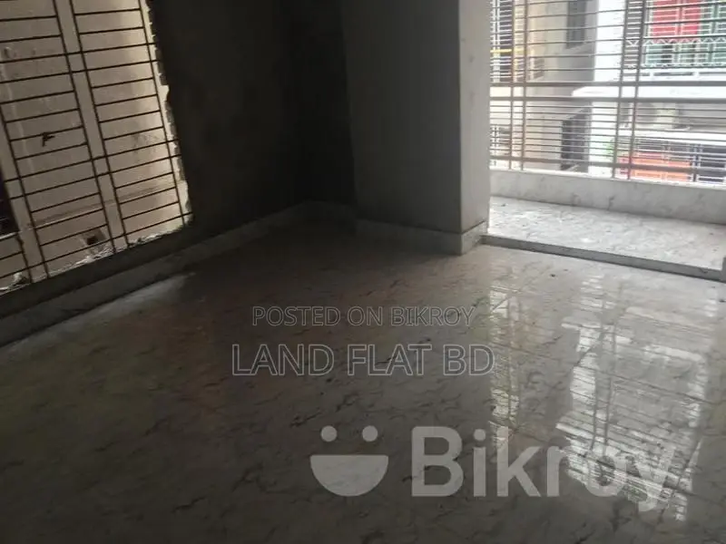 South-Facing 2150 Sq Ft Flat for Sale on 3rd and 5th Floor