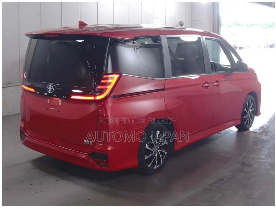 Toyota Noah SZ 2022