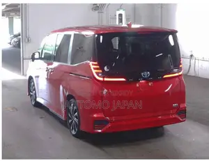 Toyota Noah SZ 2022