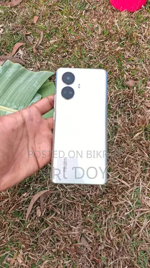 Realme 10 Pro Plus sell Hobe (Used)