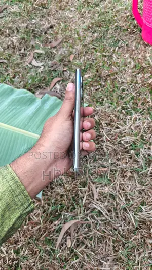 Realme 10 Pro Plus sell Hobe (Used)