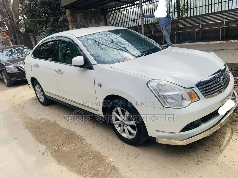 Nissan Bluebird sylphy 2012