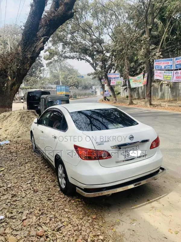 Nissan Bluebird sylphy 2012